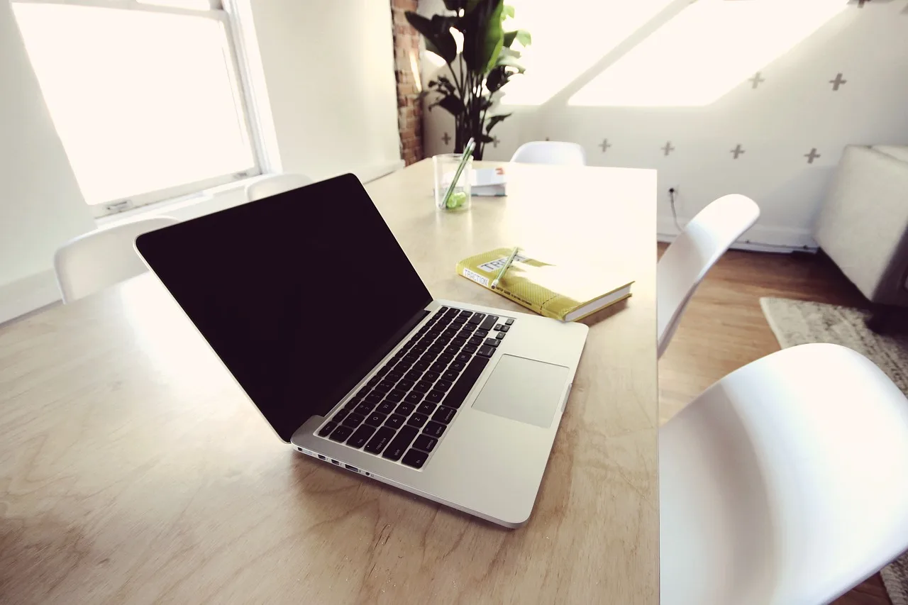 macbook, laptop, computer, technology, office, business, desk, table, chairs